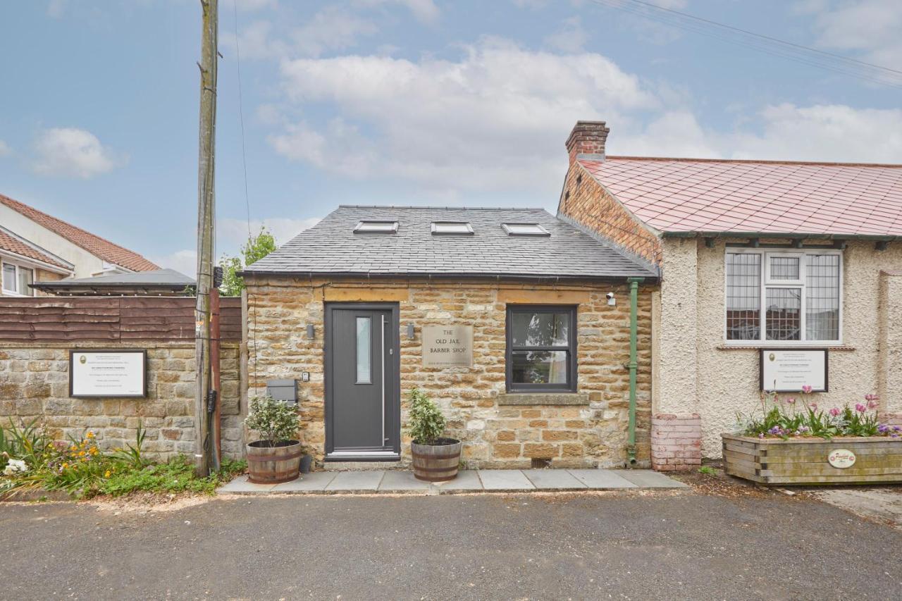 Host & Stay - The Old Jail Barber'S Shop Seamer ภายนอก รูปภาพ
